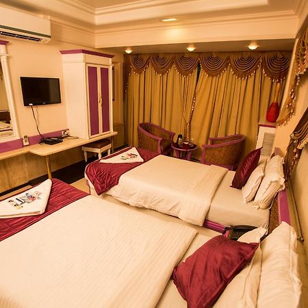 Hotel Ashwin Мумбаи Экстерьер фото