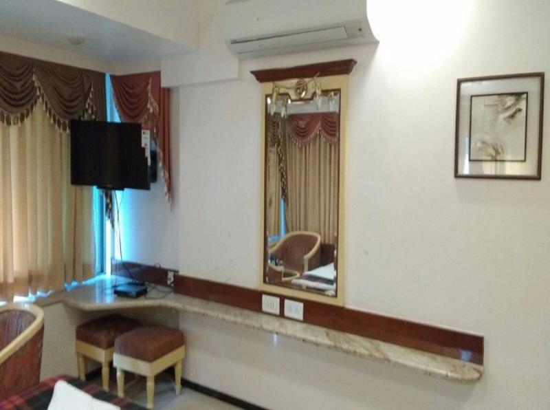 Hotel Ashwin Мумбаи Экстерьер фото