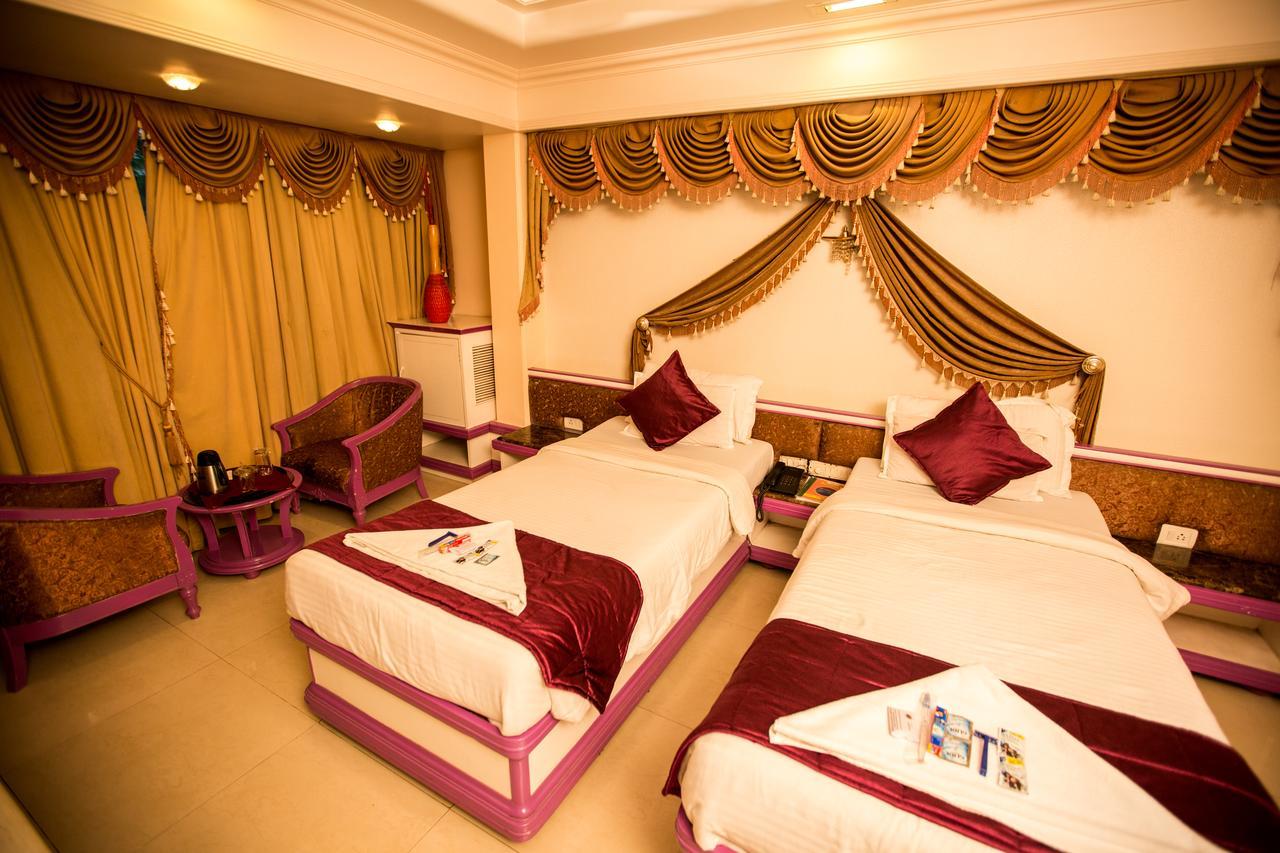 Hotel Ashwin Мумбаи Экстерьер фото