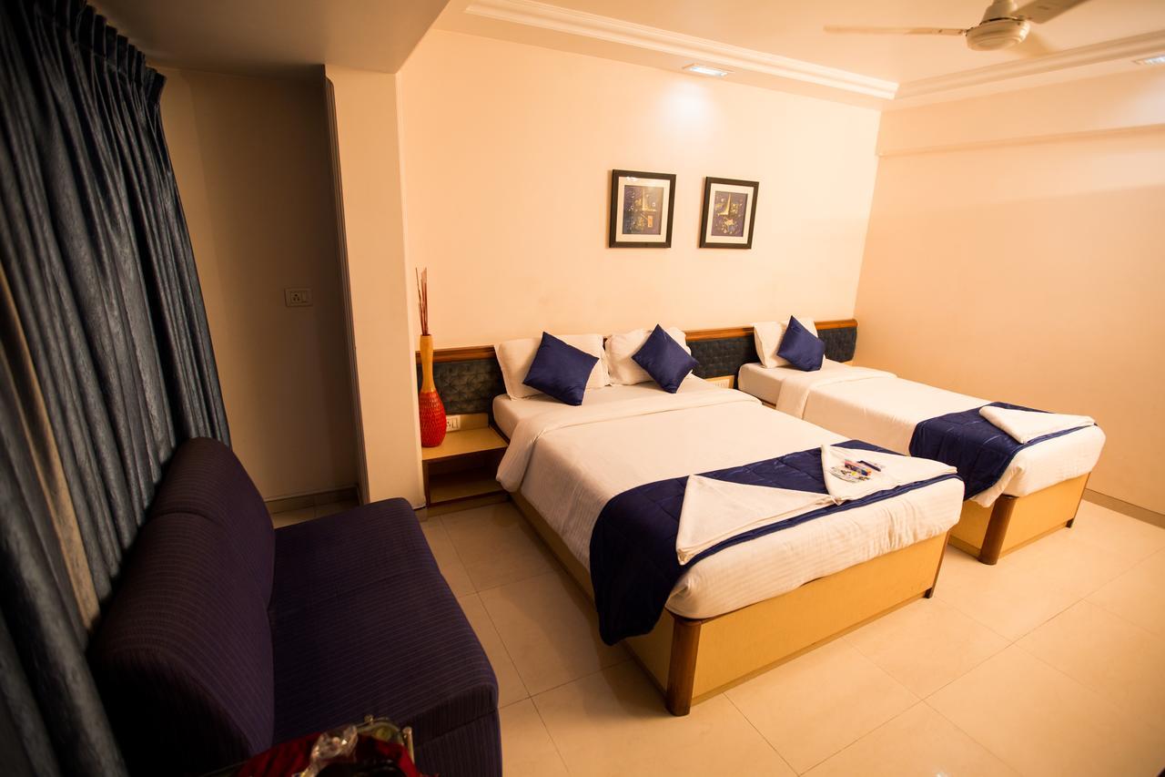 Hotel Ashwin Мумбаи Экстерьер фото
