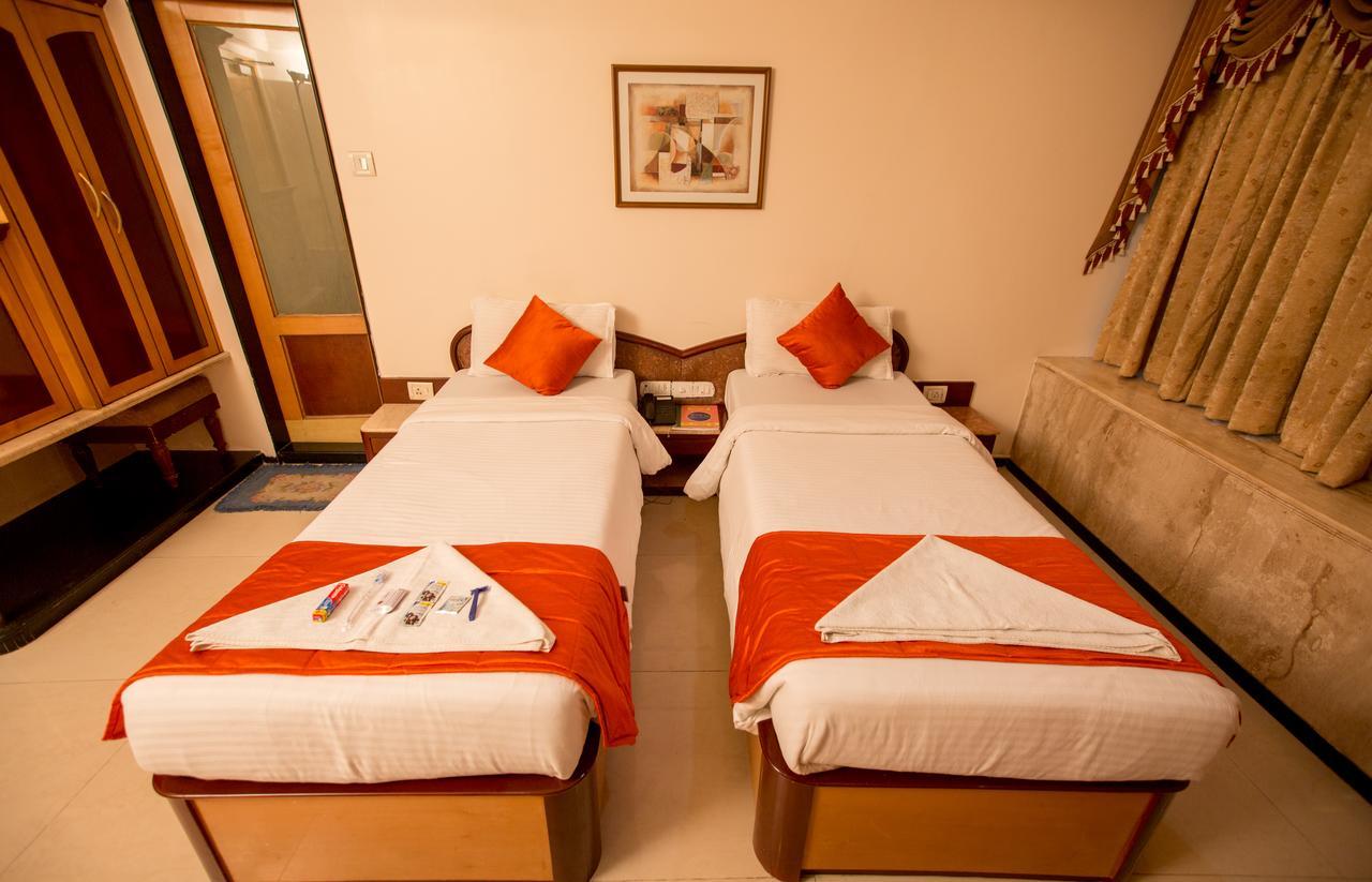 Hotel Ashwin Мумбаи Экстерьер фото